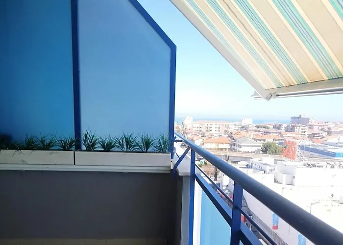 Attico Luminoso I Colori Del Sole Apartamento *